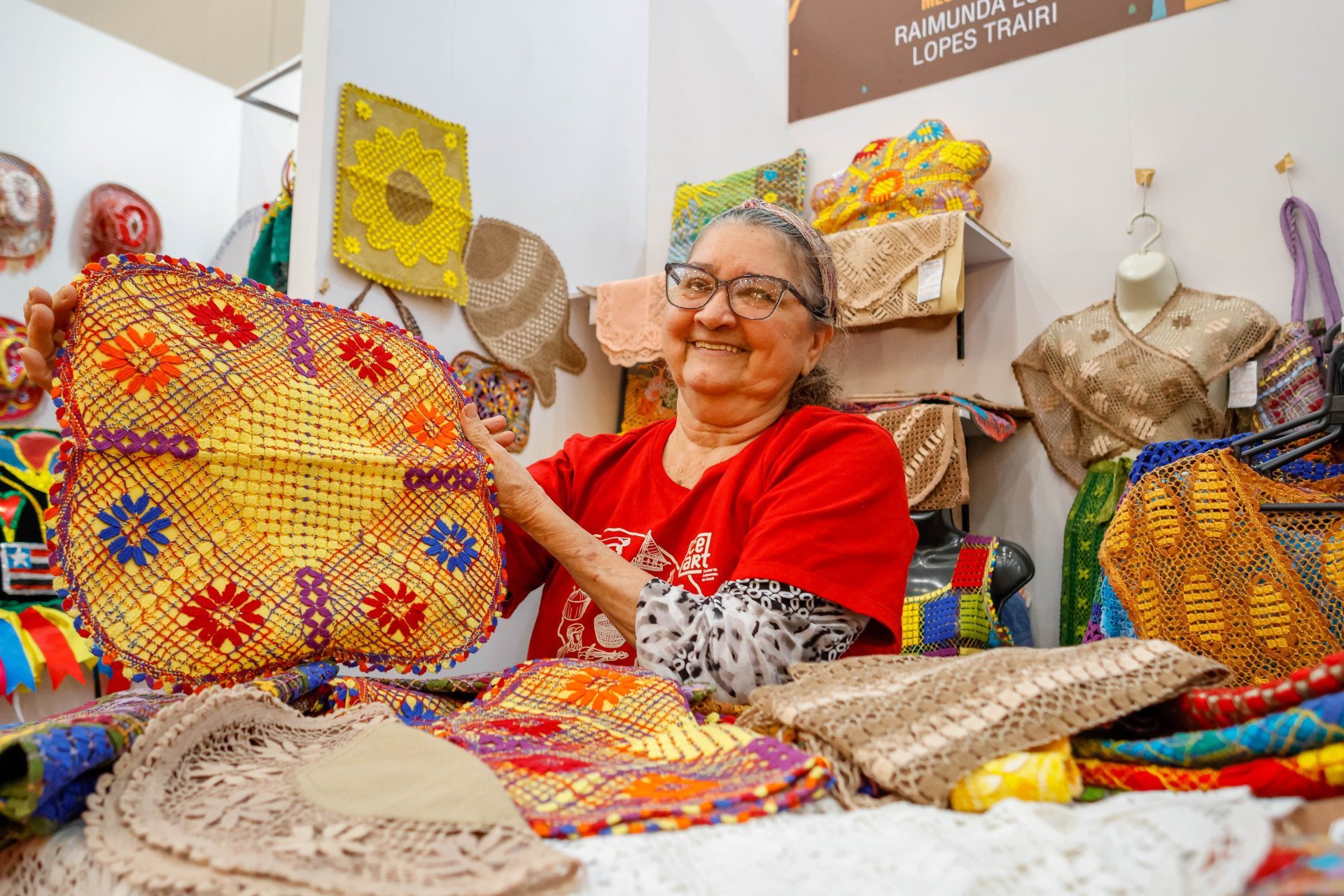 Entre a linha e a arte: o trabalho das rendeiras no Ceará